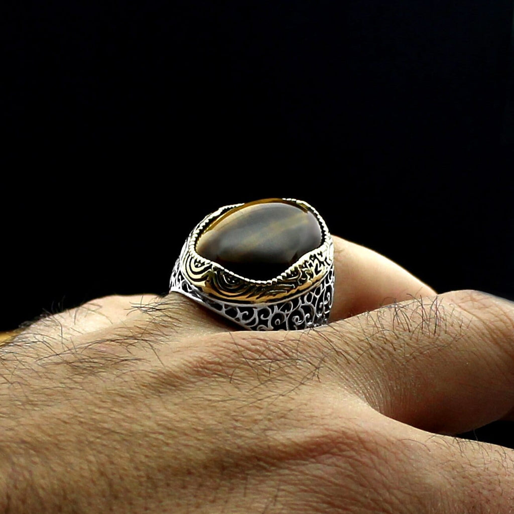 Turkish 925 Sterling Silver Aqeeq Stone Handcrafted Rings on a Hand sizes 7 to 14 from Almas Collections