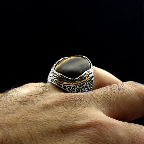 Image of Turkish 925 Sterling Silver Aqeeq Stone Handcrafted Rings on a Hand sizes 7 to 14 from Almas Collections