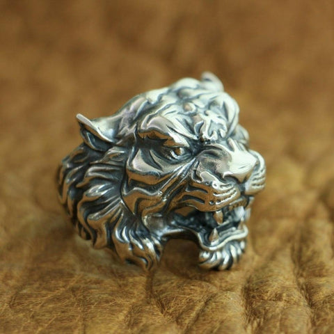 New Tiger 925 Sterling Silver Ring angle view from Almas Collections